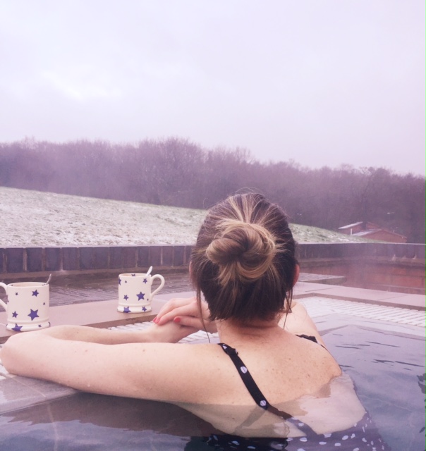 hot tub relax in winter
